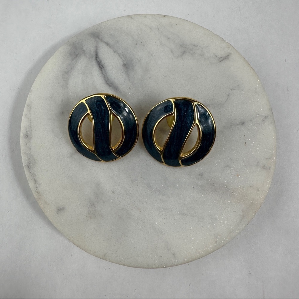 Vintage Earrings - Picture 2 of 5